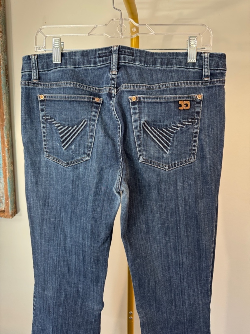 Joe's Jeans Women's bootcut in Dark Blue with Back Pocket Stitching 30